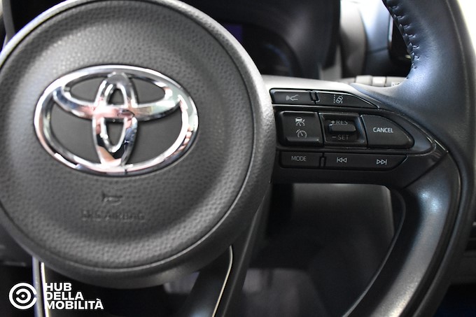 TOYOTA Yaris Cross 1.5 Hybrid 5p. E-CVT AWD-i Lounge